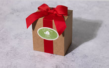 Load image into Gallery viewer, Classic White Pistachio Toffee